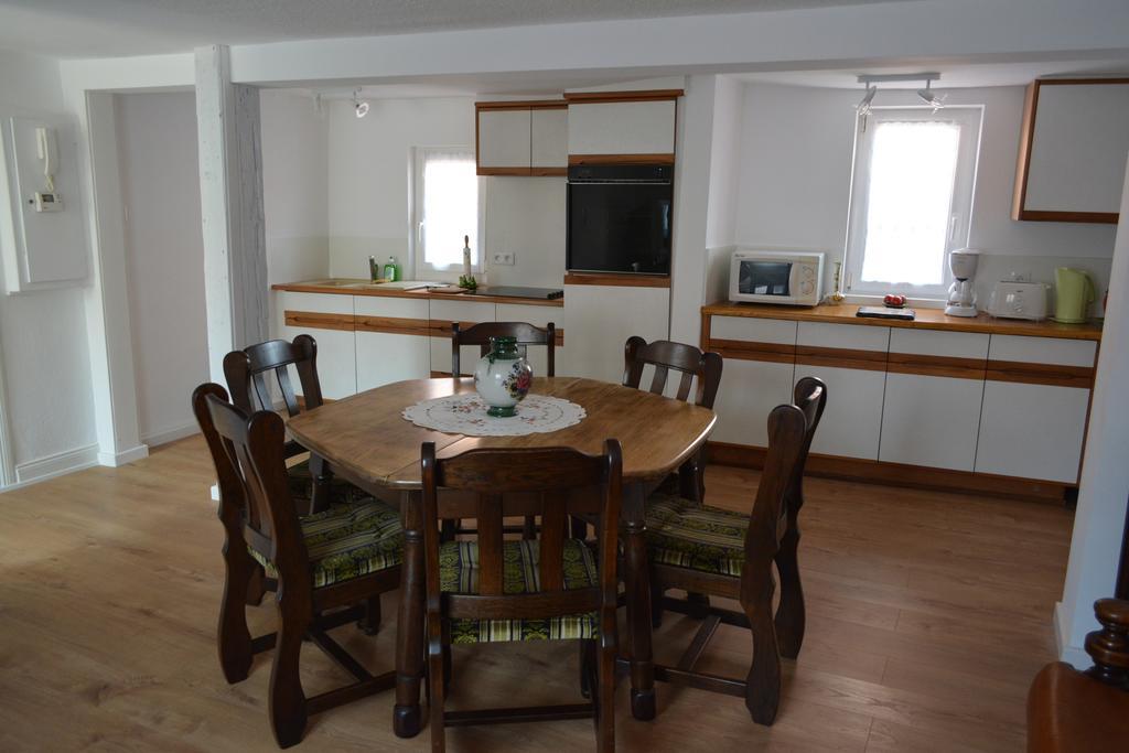 Location Alice Villa Ottrott Room photo